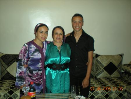                                                 Abdou